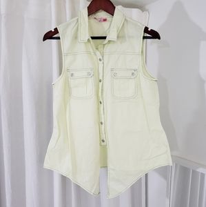 Dolled Up Button Down Sleeveless Top in Lime Green Women’s Size M